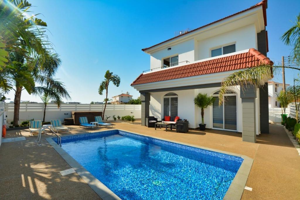 Villa Mario - 2Min Walk From Kapparis Beach Paralímni Eksteriør bilde